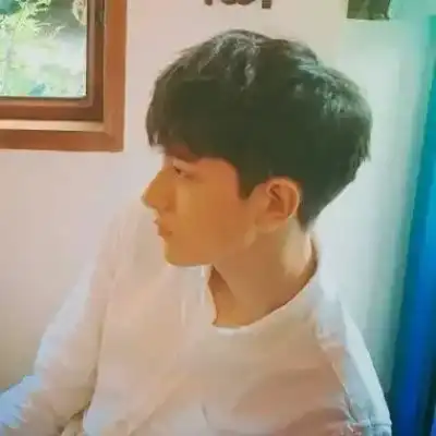 唐依童